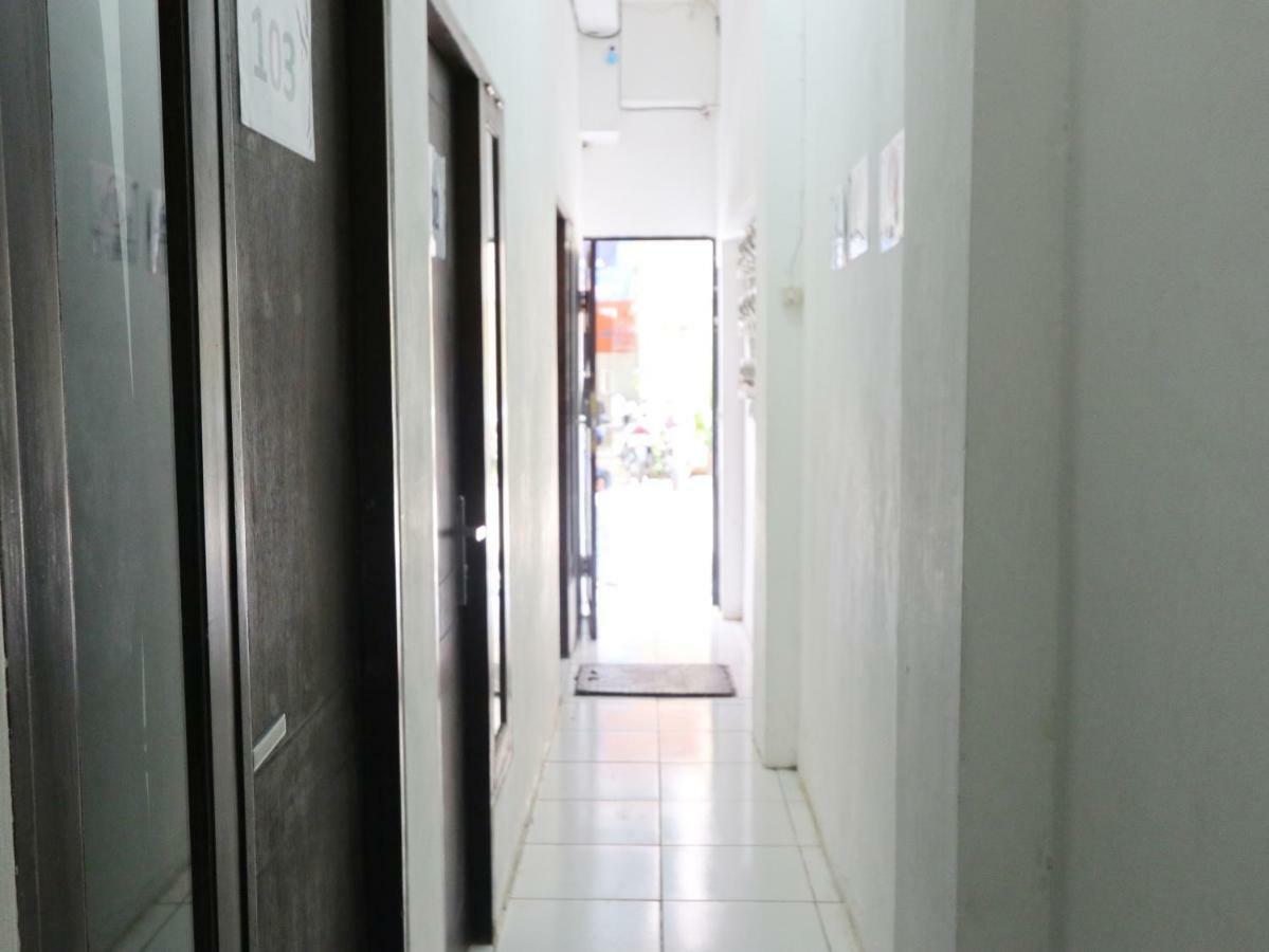 Kamar Keluarga Kalideres ジャカルタ エクステリア 写真